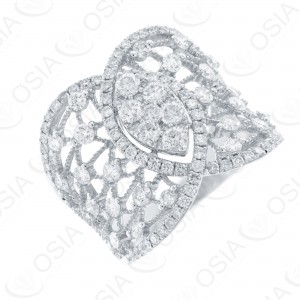 18 KARAT DIAMOND RING