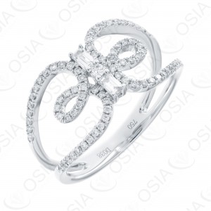 18 KARAT DIAMOND RING