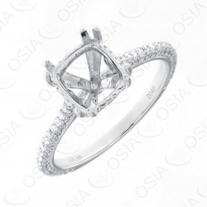18 KARAT DIAMOND RING